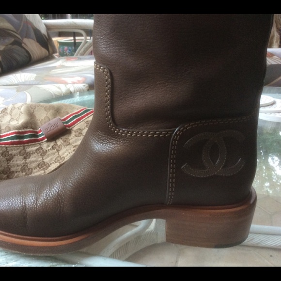 AUTHENTIC Chanel Boots - Picture 7 of 8